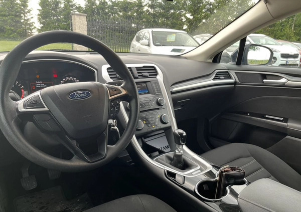 Ford Mondeo cena 47900 przebieg: 220000, rok produkcji 2016 z Tarnogród małe 667